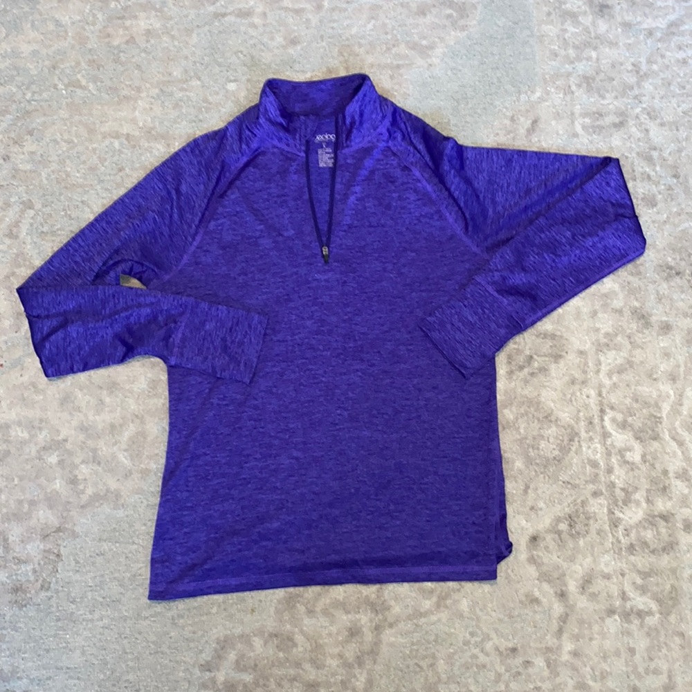 Light-weight long sleeve zip up. Size S